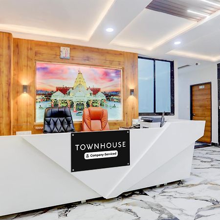 Super Townhouse Ambaji Formerly Hotel Kardhar Inn エクステリア 写真