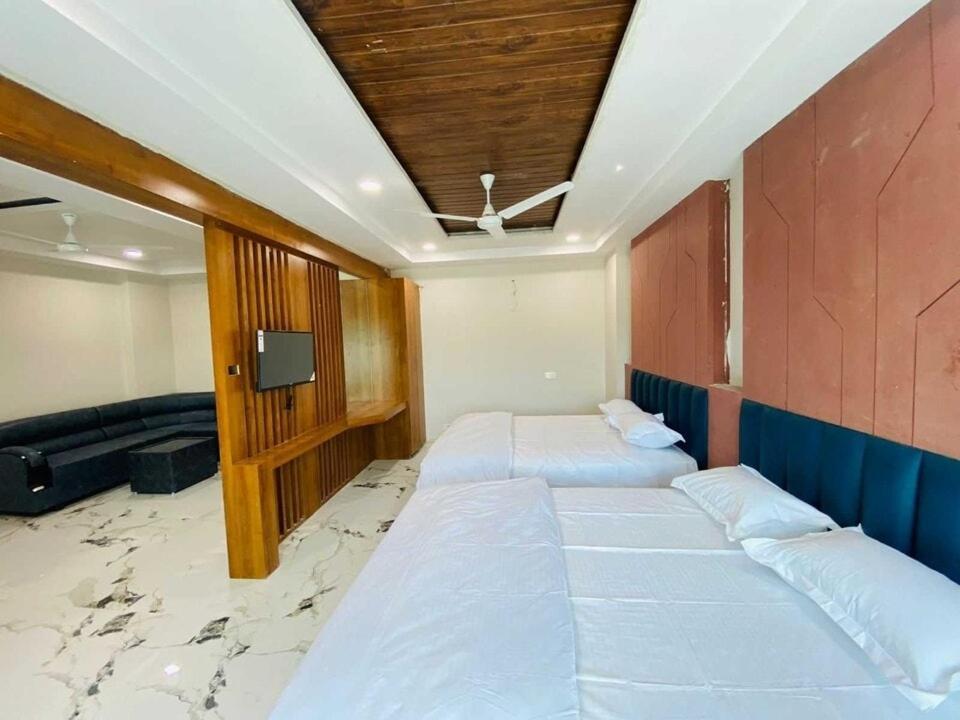 Super Townhouse Ambaji Formerly Hotel Kardhar Inn エクステリア 写真