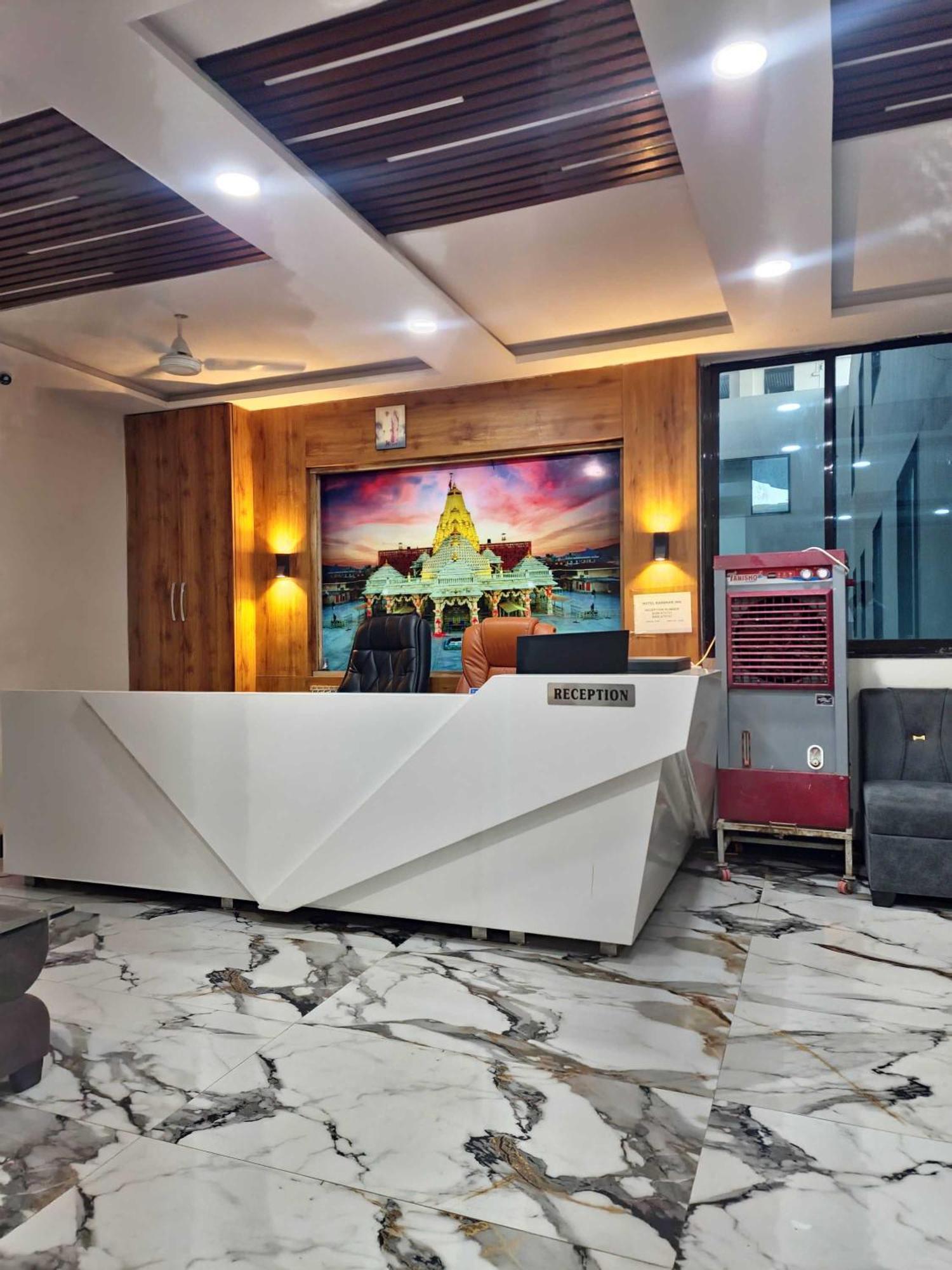 Super Townhouse Ambaji Formerly Hotel Kardhar Inn エクステリア 写真