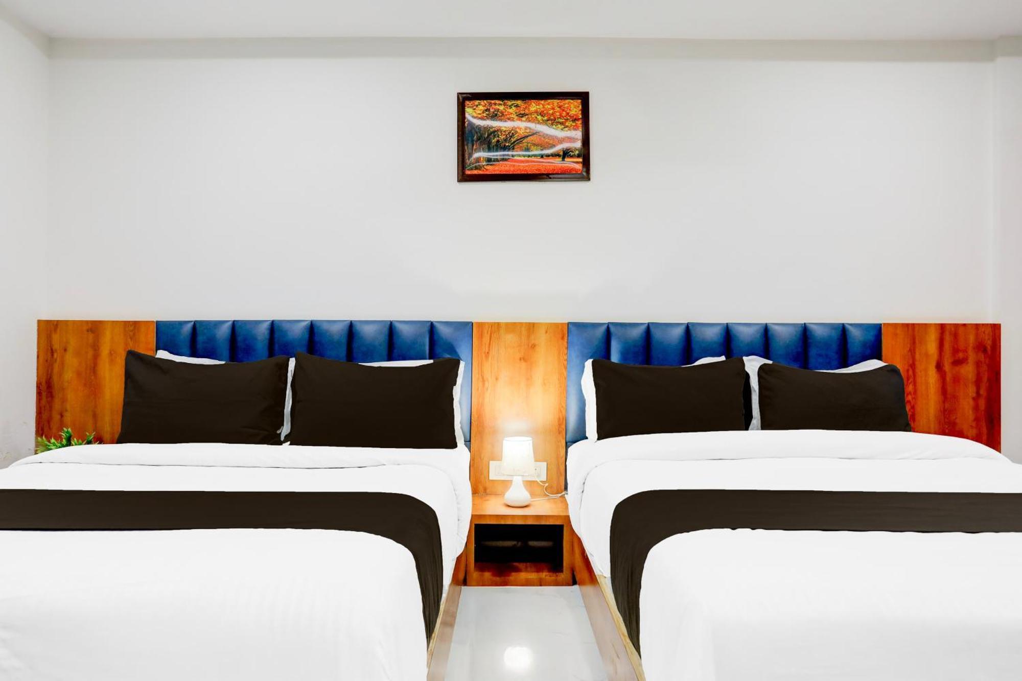 Super Townhouse Ambaji Formerly Hotel Kardhar Inn エクステリア 写真