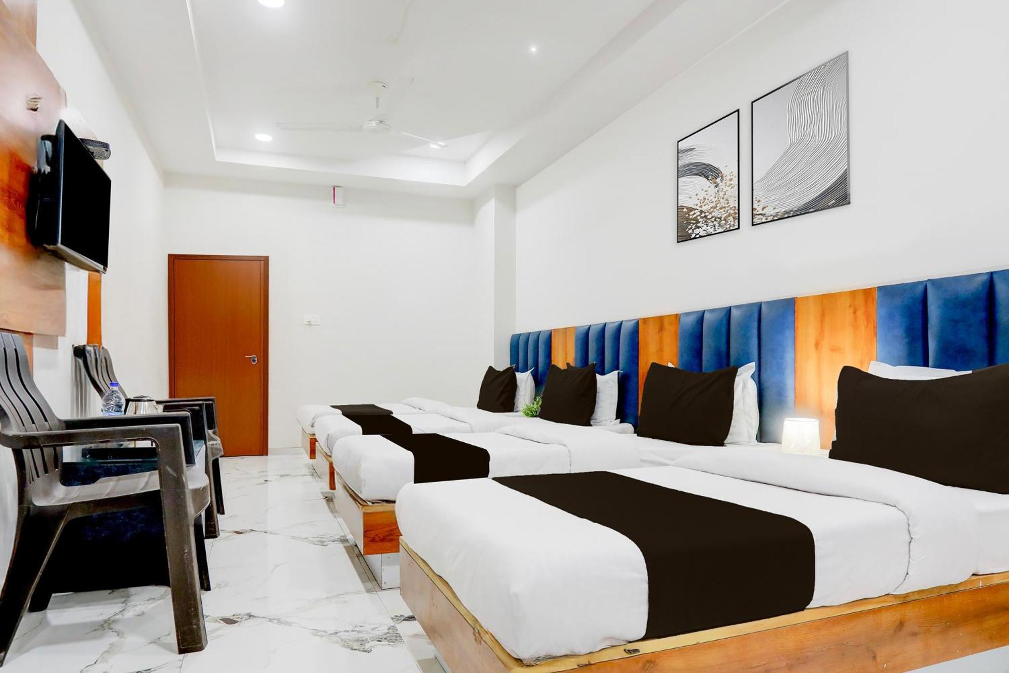Super Townhouse Ambaji Formerly Hotel Kardhar Inn エクステリア 写真